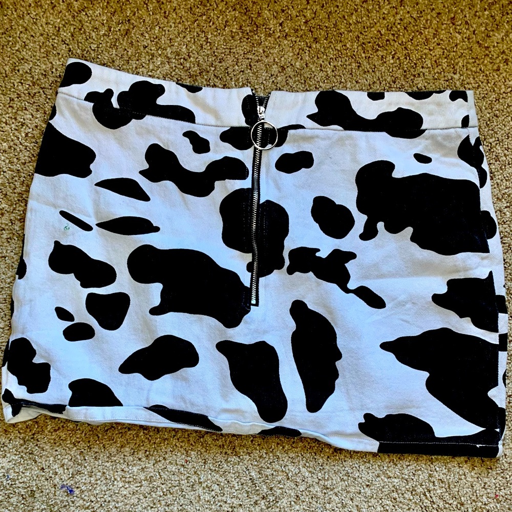 Cow print skirt!!